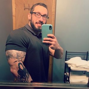 Meet your Posher, Devin